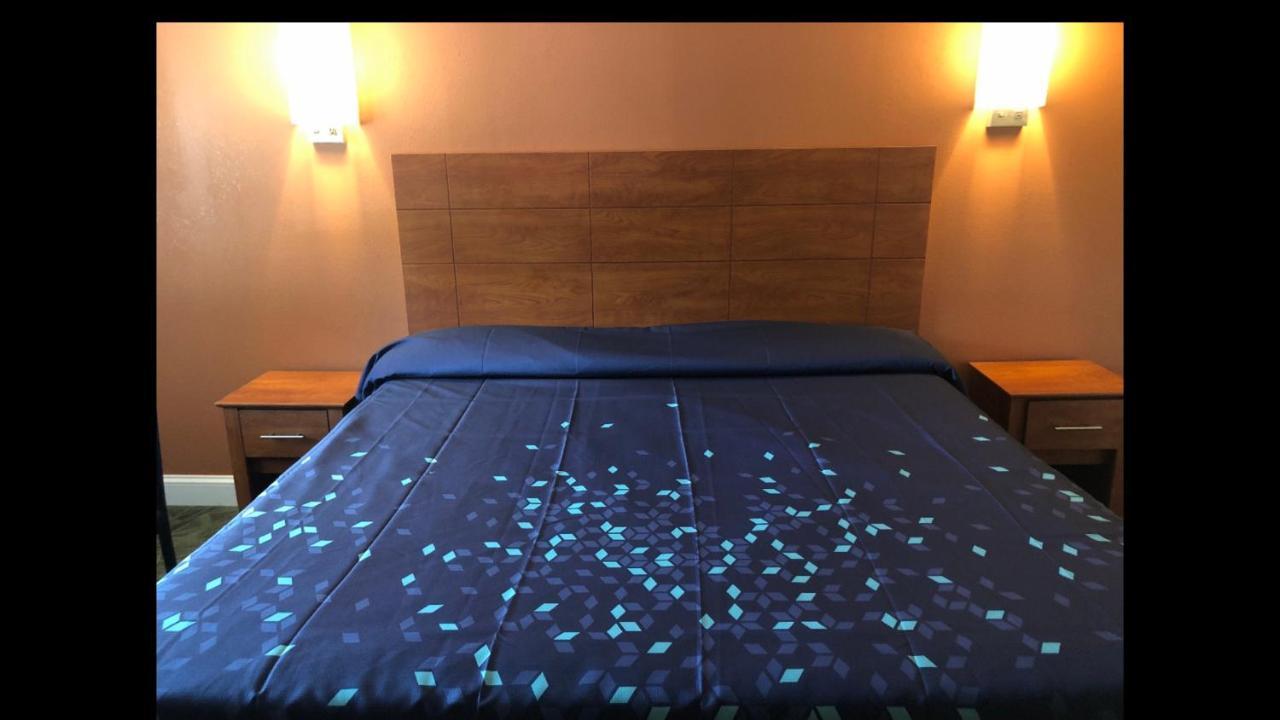 Skyview Motor Inn Johnston ภายนอก รูปภาพ